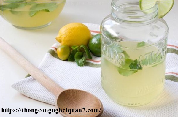 Mẹo khử mùi khói trong phòng khách