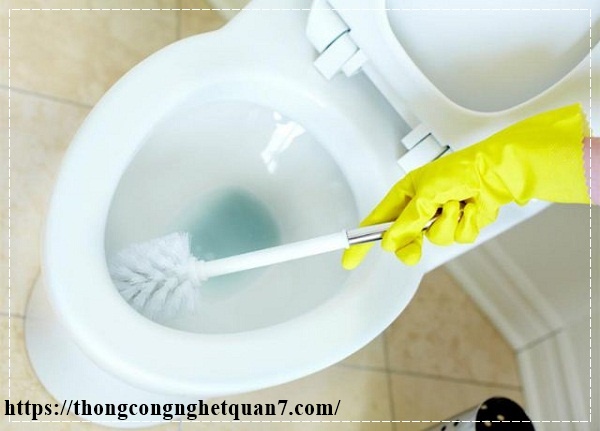 5 c&aacute;ch dọn nh&agrave; vệ sinh v&agrave; nh&agrave; tắm sạch sẽ