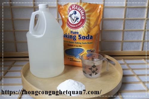 Thông tắc đường ống nước sạch bằng muối