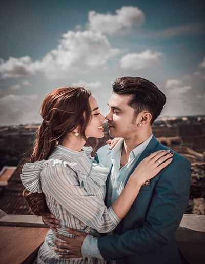 Ưng Ho&agrave;ng Ph&uacute;c v&agrave; Kim Cương